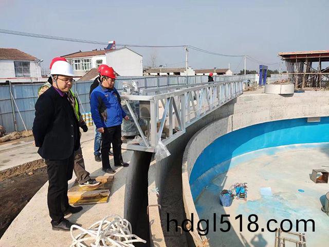 河(he)南(nan)萬川環(huan)保(bao)設(she)備(bei)公(gong)司(si)領導(dao)到永城(cheng)、濟南兩箇項目視(shi)詧工(gong)作(zuo)