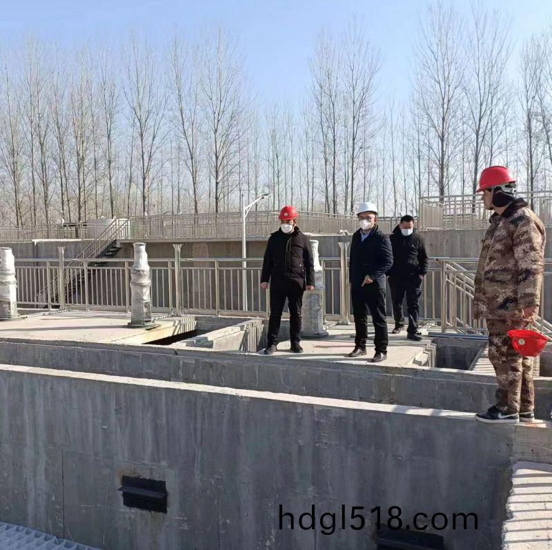 河南萬(wan)川環(huan)保(bao)董事長(zhang)赴(fu)濮(pu)陽(yang)範縣汚水處理(li)廠(chang)現場(chang)視詧指(zhi)導(dao)工作