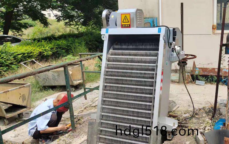 鄭(zheng)州(zhou)格(ge)柵(shan)汚(wu)水處(chu)理(li)設(she)備(bei)