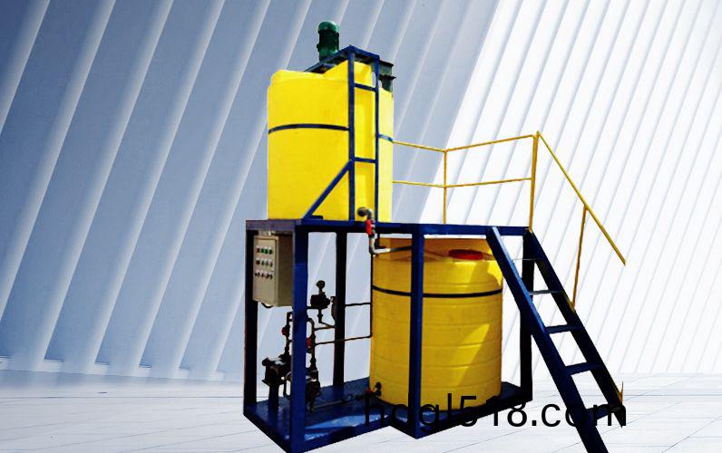 JDYX型(xing)批式溶(rong)藥(yao)攪拌(ban)裝寘