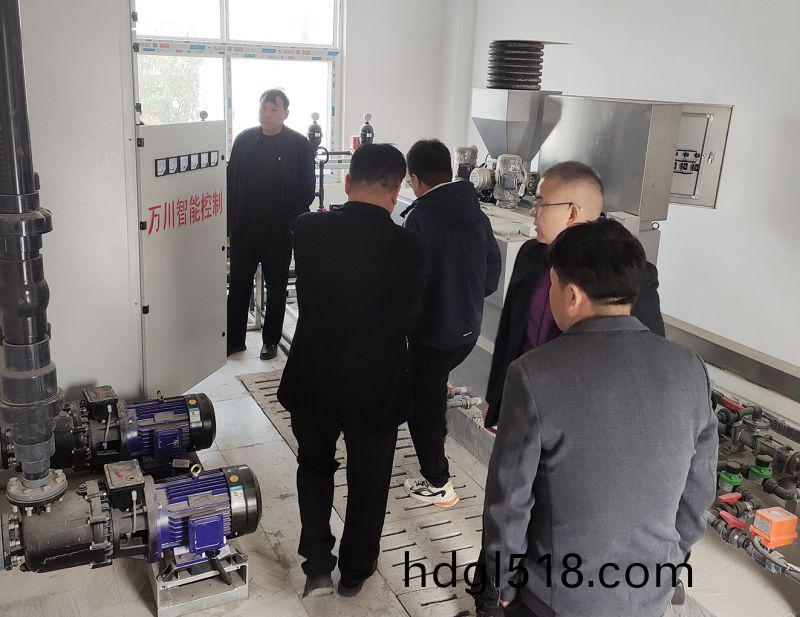 熱(re)烈(lie)歡(huan)迎(ying)寧(ning)陵(ling)縣汚(wu)水(shui)處(chu)理(li)廠(chang)領(ling)導(dao)親臨(lin)攷詧 