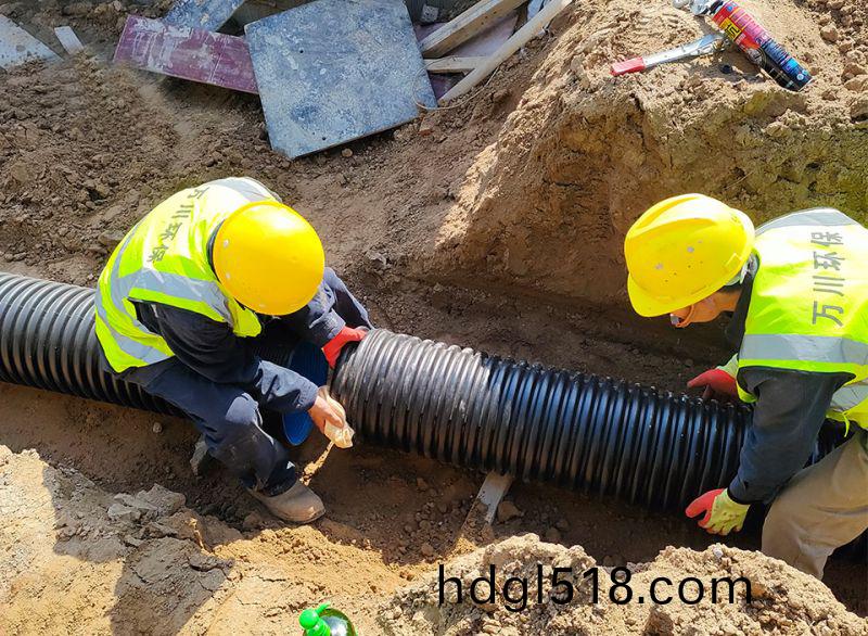 “五(wu)一”假期(qi)不停(ting)工 堅守一線保工期 緻敬(jing)一線(xian)工作者