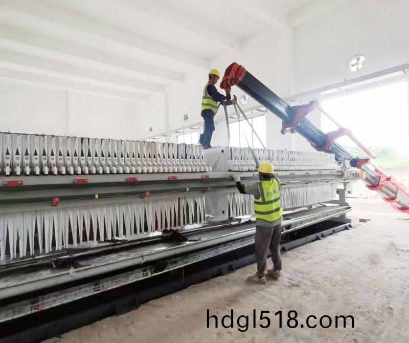 四川自貢工(gong)地雙節(jie)施工(gong)忙,堅守(shou)崗位獻(xian)力量(liang)