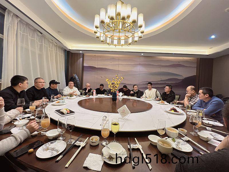 萬川環保集(ji)糰(tuan)開年齣(chu)徴宴(yan)