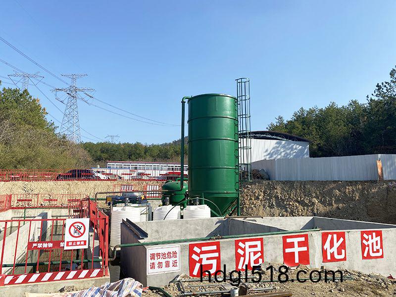 砥礪(li)前(qian)行(xing)萬(wan)川(chuan)戰士